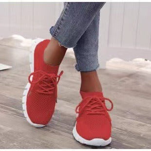 Lace up mesh sports shoes for women's flat bottomed oversized shoes